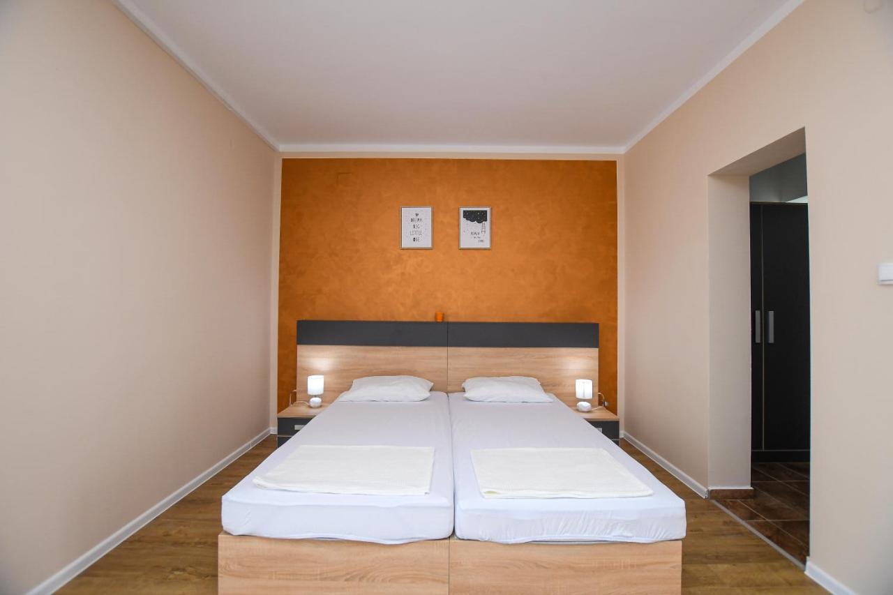 Danubiana Apartments 5 クラドヴォ エクステリア 写真